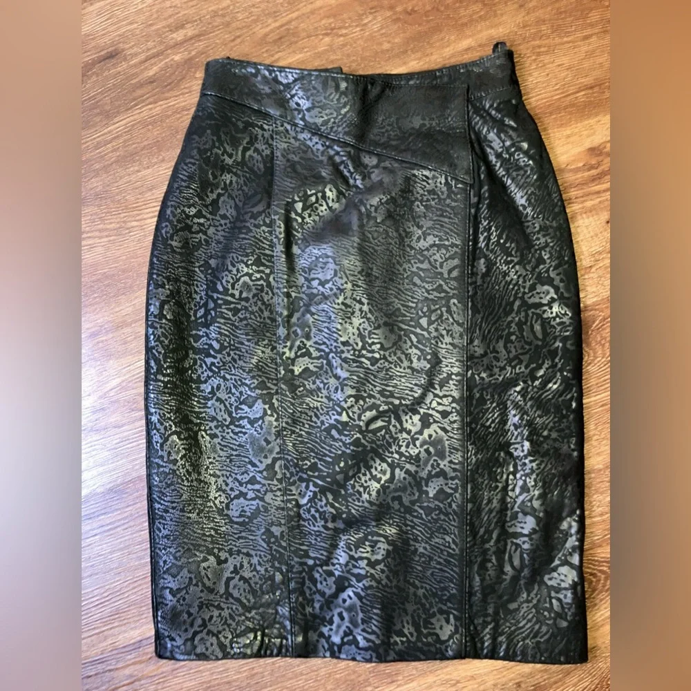 Vintage '80s Primadonna Black Embossed Leather Pencil Animal Print XS